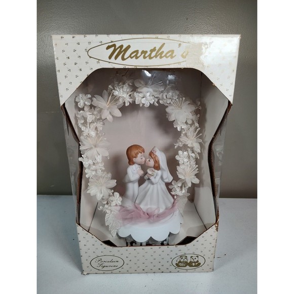 Vintage Martha’s Porcelain Bride & Groom Flower Arch Wedding Cake Topper… - Picture 3 of 10